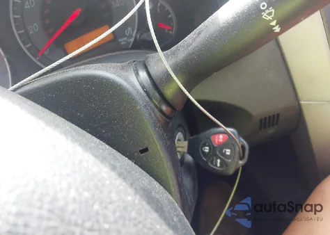 2010 Toyota Corolla S z USA, uszkodzony, nr VIN 2T1BU4EE7AC496432